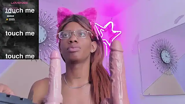 Tiffany Valentine15 online show from October 2025 12:25:01 PM