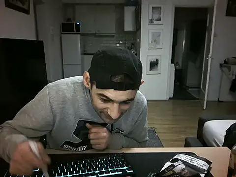 mihaimichael online show from April 2026 08:48:02 PM