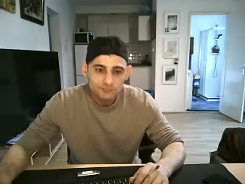 mihaimichael online show from May 2026 06:13:02 PM