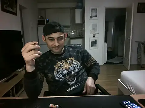 mihaimichael online show from May 2026 09:44:02 PM