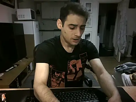 mihaimichael online show from June 2026 11:32:01 PM