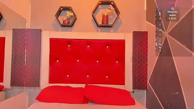 Karoll014 online show from October 2025 12:17:02 PM