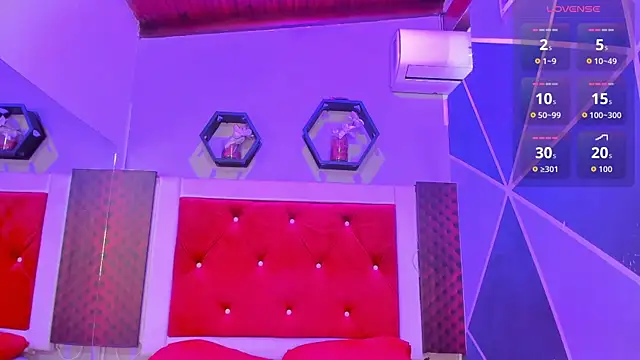 Karoll014 online show from October 2025 11:54:02 AM