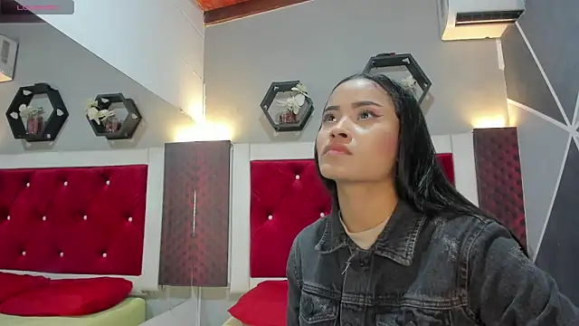 Karoll014 online show from March 2026 12:12:02 PM