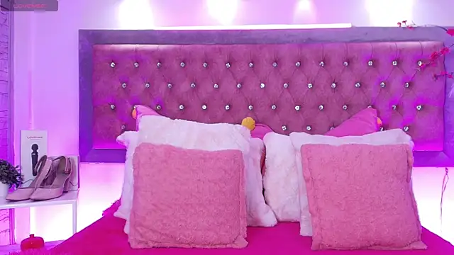 Tayzon Foxxx online show from November 2025 12:15:02 PM