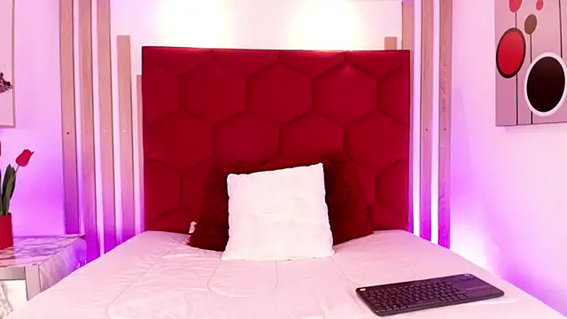 Tayzon Foxxx online show from July 2026 08:27:01 PM