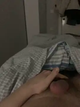 Erenn34 online show from April 2026 10:09:02 PM