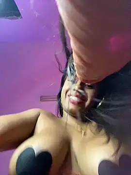 Snapshot of AlisonHoot69 chatting on February 2025 12:14:01 AM AlisonHoot69 online show from February 2025 12:14:01 AM