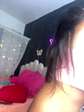 Snapshot of AlisonHoot69 chatting on October 2025 08:15:02 AM AlisonHoot69 online show from October 2025 08:15:02 AM