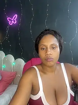 Snapshot of AlisonHoot69 chatting on October 2025 03:54:02 AM AlisonHoot69 online show from October 2025 03:54:02 AM