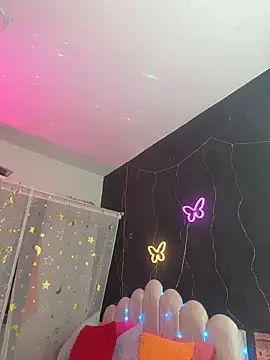 Snapshot of AlisonHoot69 chatting on October 2025 12:02:02 AM AlisonHoot69 online show from October 2025 12:02:02 AM