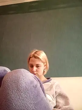 Gussie Bridie online show from February 2025 08:08:01 AM