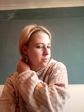 Gussie Bridie online show from March 2025 06:12:02 AM