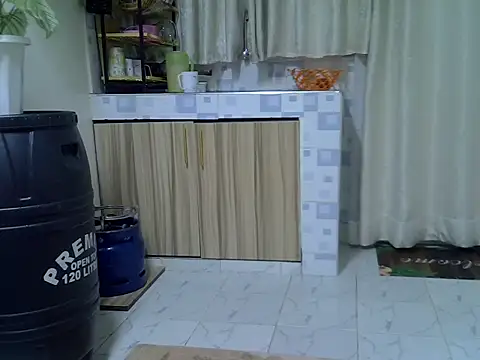 Snapshot of jeyberrie chatting on December 2025 11:15:01 AM jeyberrie online show from December 2025 11:15:01 AM