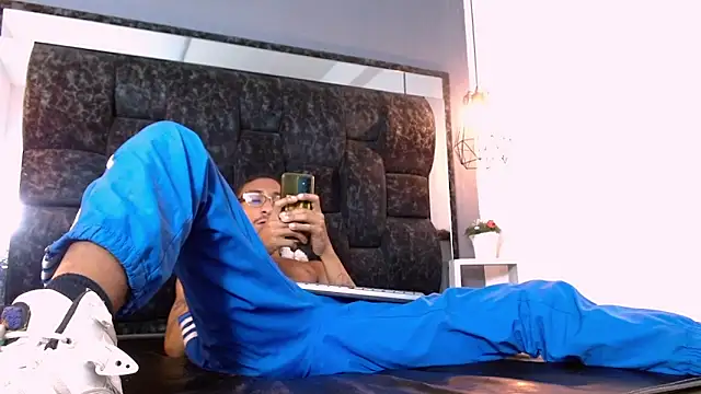 Jose Smoke online show from February 2025 09:47:02 AM