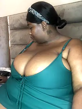 Snapshot of bustytitsxxx chatting on December 2024 08:38:02 AM bustytitsxxx online show from December 2024 08:38:02 AM