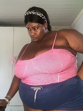 Snapshot of bustytitsxxx chatting on December 2024 02:33:01 PM bustytitsxxx online show from December 2024 02:33:01 PM