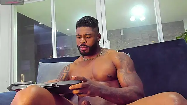 Makonneen online show from December 2024 02:36:01 AM