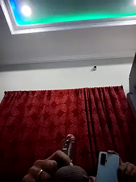 Snapshot of hairy_gun chatting on December 2024 11:51:01 PM hairy gun online show from December 2024 11:51:01 PM