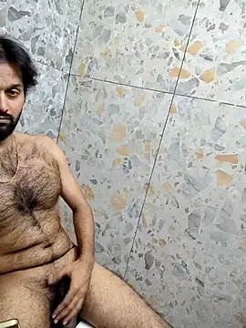 Snapshot of hairy_gun chatting on March 2025 01:40:02 PM hairy gun online show from March 2025 01:40:02 PM