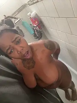 Snapshot of Goddess_Nafeesha chatting on November 2025 06:08:01 PM Goddess Nafeesha online show from November 2025 06:08:01 PM