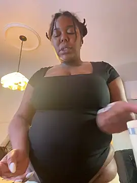 Snapshot of Goddess_Nafeesha chatting on February 2026 09:57:02 PM Goddess Nafeesha online show from February 2026 09:57:02 PM