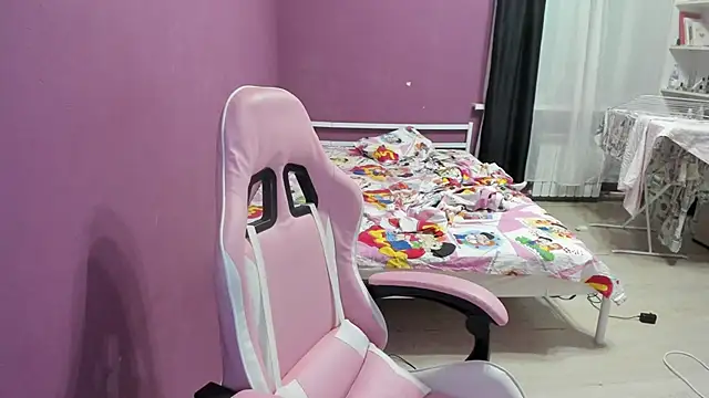 Snapshot of Lika8234 chatting on November 2025 09:37:01 PM Lika8234 online show from November 2025 09:37:01 PM