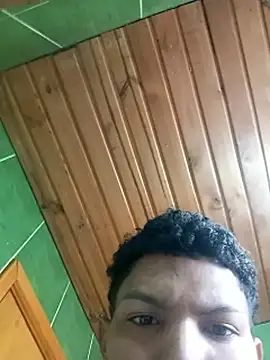 Snapshot of Amor-1245 chatting on October 2025 08:10:01 PM Amor-1245 online show from October 2025 08:10:01 PM