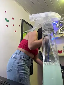  luna torres online show from April 2026 12:32:02 PM