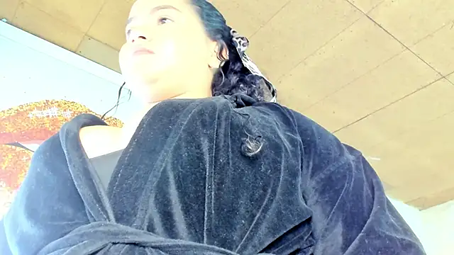 loly marce online show from February 2025 09:05:02 PM