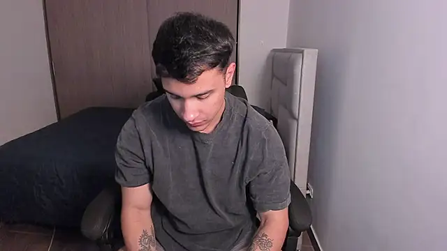 Snapshot of JayMarcos_ chatting on December 2024 05:16:02 AM JayMarcos online show from December 2024 05:16:02 AM