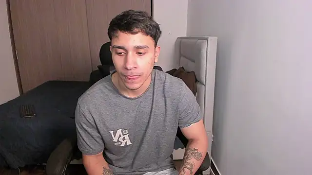 Snapshot of JayMarcos_ chatting on December 2024 02:01:02 AM JayMarcos online show from December 2024 02:01:02 AM