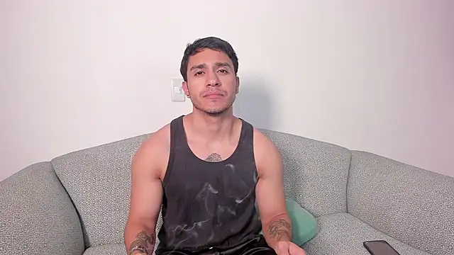 Snapshot of JayMarcos_ chatting on January 2025 01:47:01 AM JayMarcos online show from January 2025 01:47:01 AM