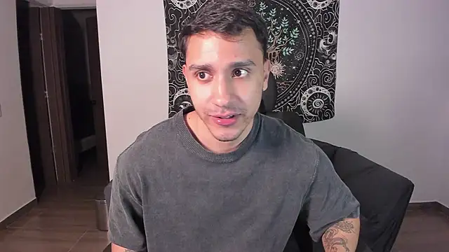 Snapshot of JayMarcos_ chatting on January 2025 01:30:01 AM JayMarcos online show from January 2025 01:30:01 AM