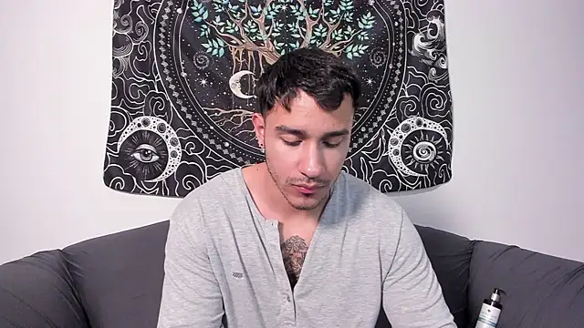 Snapshot of JayMarcos_ chatting on January 2025 12:43:02 AM JayMarcos online show from January 2025 12:43:02 AM