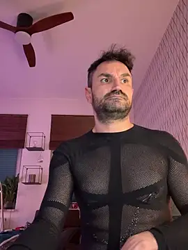 tomz0819 online show from March 2025 05:28:01 AM