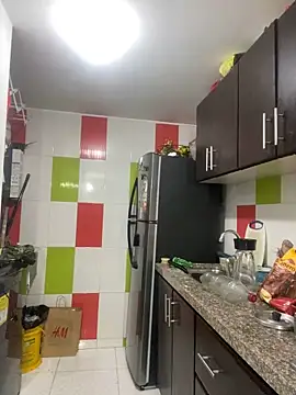 cloe small online show from December 2024 03:36:02 AM