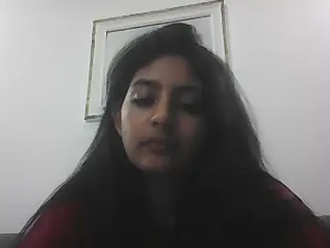 cloe small online show from December 2024 09:33:02 AM