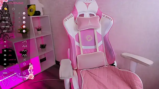 Snapshot of toooyour chatting on March 2025 06:49:02 AM toooyour online show from March 2025 06:49:02 AM