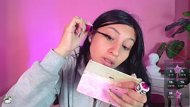 Snapshot of Nicolette_ks_ chatting on January 2025 01:41:02 PM Nicolette ks online show from January 2025 01:41:02 PM