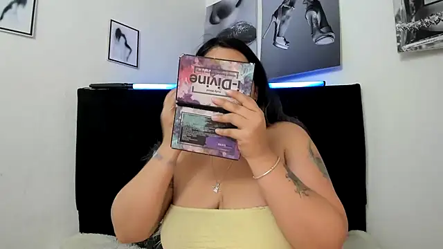 LinaBrowm online show from July 2026 09:45:02 PM
