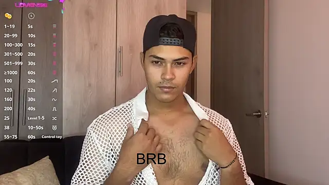 Snapshot of Iamdylan777 chatting on December 2024 06:39:01 PM Iamdylan777 online show from December 2024 06:39:01 PM