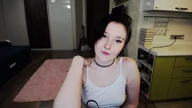 Snapshot of Kira_Bakker chatting on February 2025 09:36:01 PM Kira Bakker online show from February 2025 09:36:01 PM