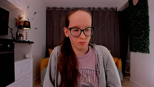 BettyBrowni online show from February 2025 10:15:01 PM