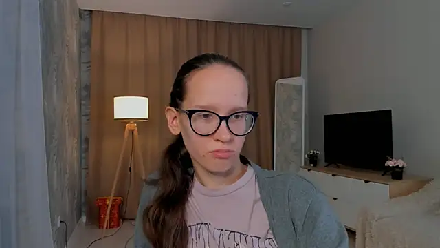 BettyBrowni online show from September 2025 04:08:02 PM