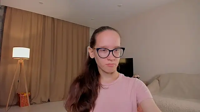 BettyBrowni online show from October 2025 04:05:02 PM