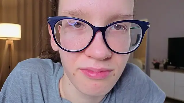 BettyBrowni online show from April 2026 09:30:02 PM