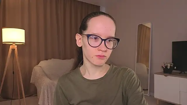BettyBrowni online show from May 2026 04:03:01 PM