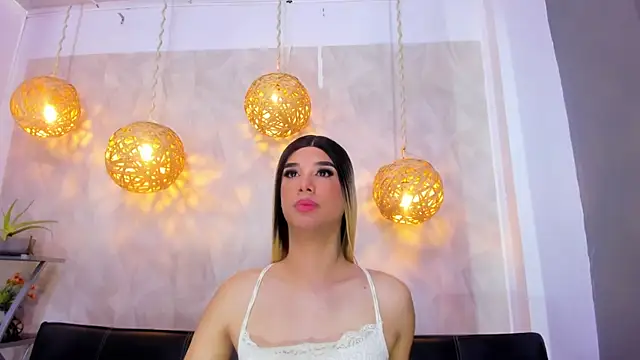 victoria aleia  online show from January 2025 08:35:01 PM