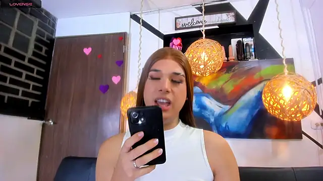 victoria aleia  online show from April 2026 10:45:02 PM